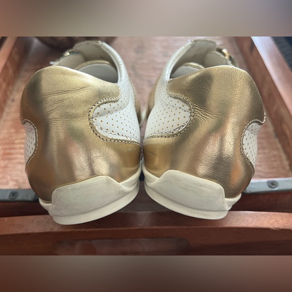 Women's Gucci Velcro Leather Sneakers Authentic GG - Picture 12 of 16